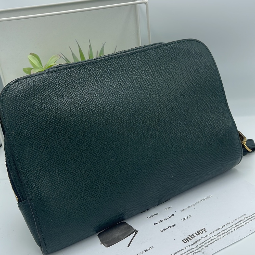 AUTHENTIC Louis Vuitton clutch / wristlet - Picture 12 of 12